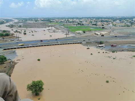 oman flood photos